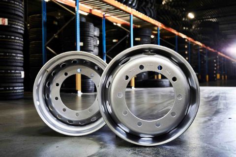 LKW-Felgen von Athlete Wheels erfolgreich bei Heuver